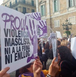 Read more about the article Lectura del manifest unitari contra la violència masclista